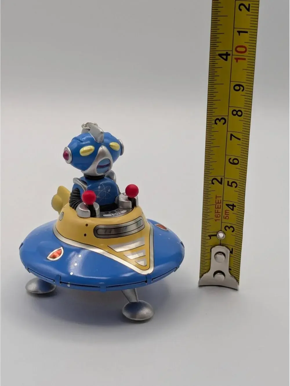 Hallmark Keepsake Robot Parade 2001 Ornament, 2nd in Robot Parade Series